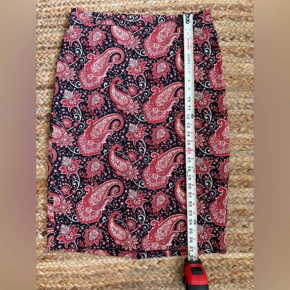 Talbots Size 12 Pink Paisley Cotton Blend Pencil Skirt - Picture 3 of 6